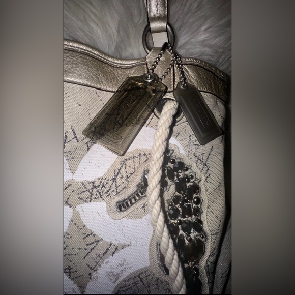 SOLD NWT Limited Edition Coach seahorse tote bag by Audrey Leigh - Picture 3 of 7